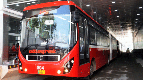 New fare policy of Metro Bus leads to a decrease in commuters