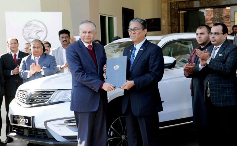 Malaysian PM Mahathir Mohamad gifts PM Imran Khan Proton X70 SUV